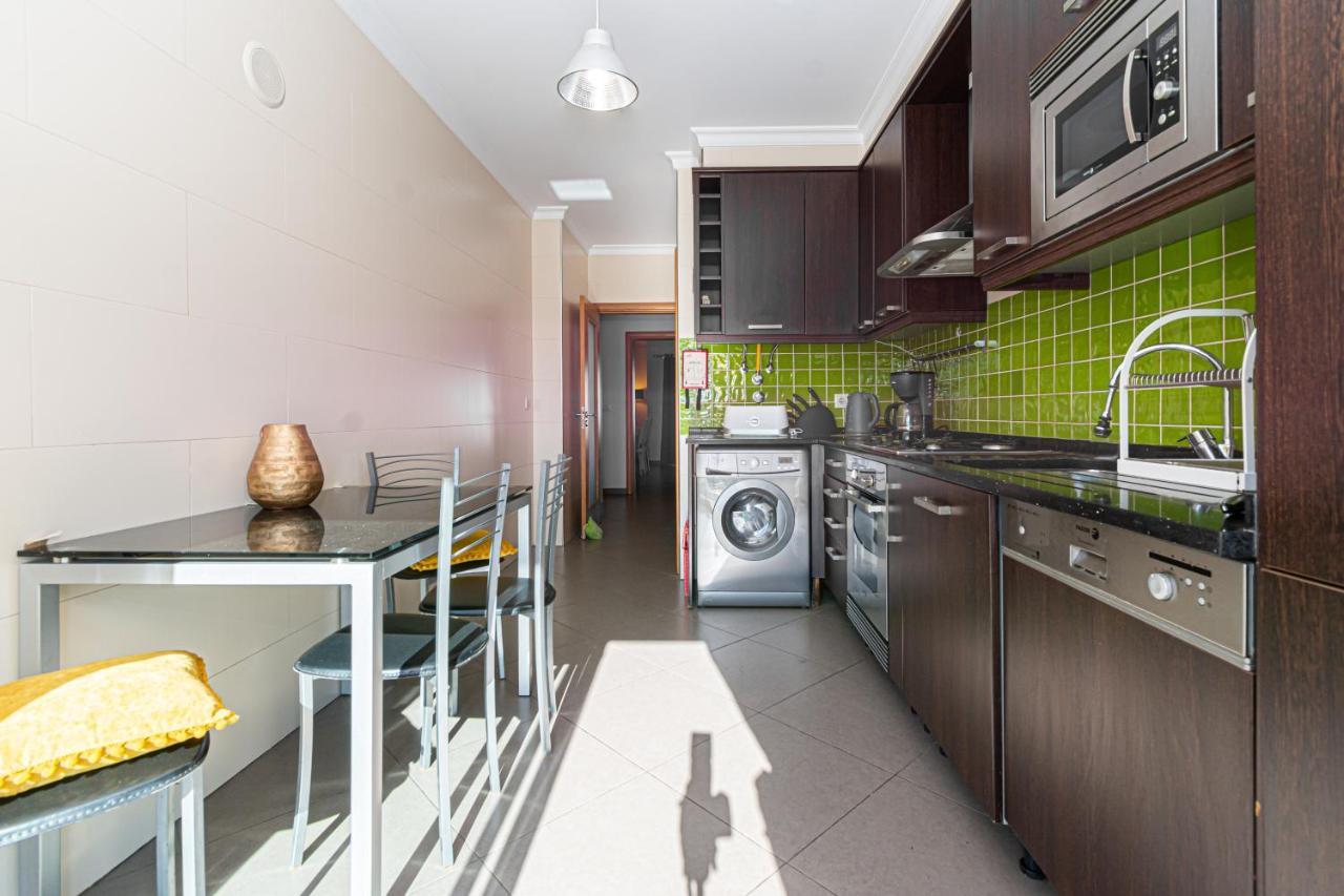 Apartamento Mae Soberana Лоуле Екстериор снимка