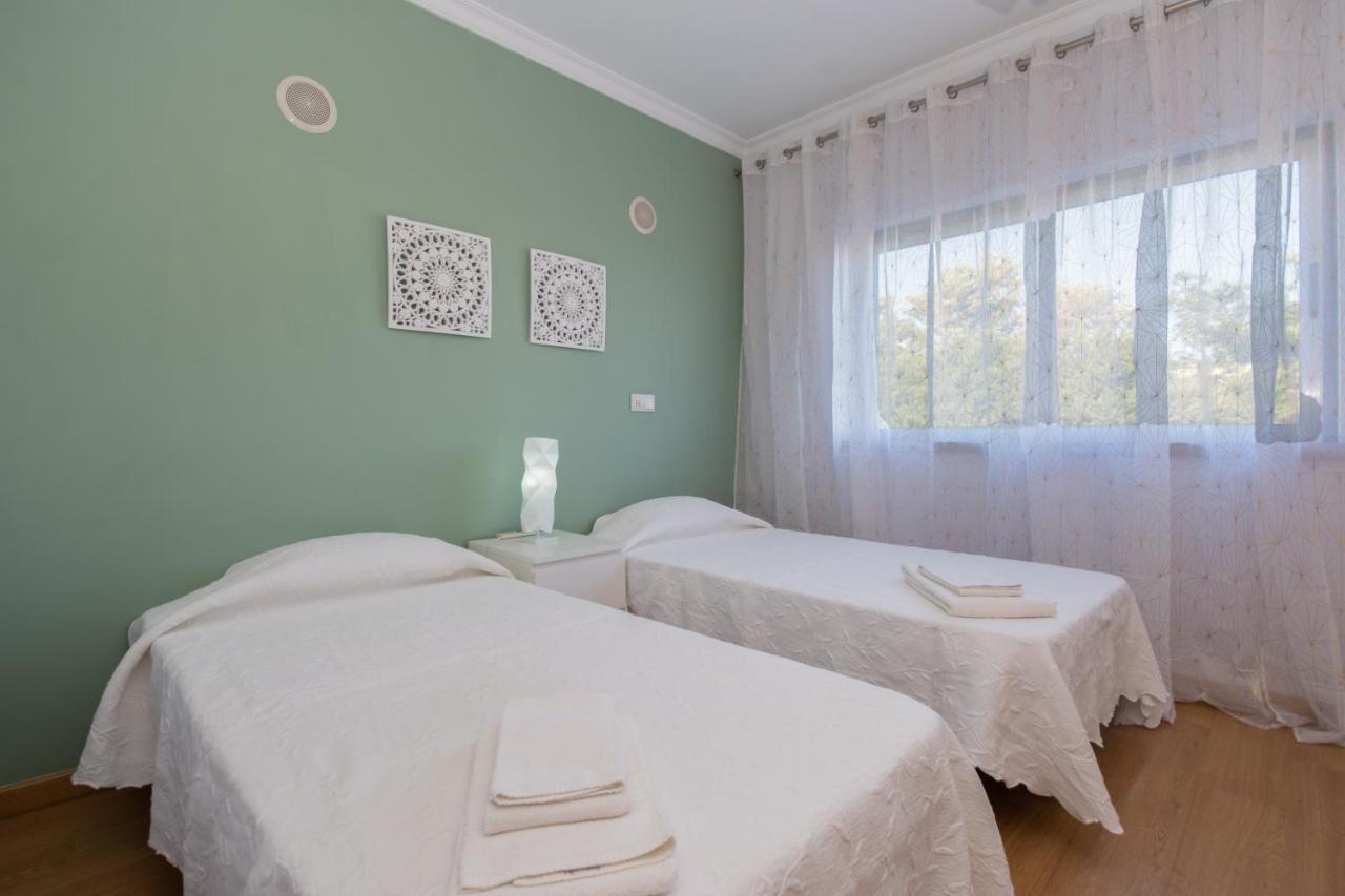 Apartamento Mae Soberana Лоуле Екстериор снимка