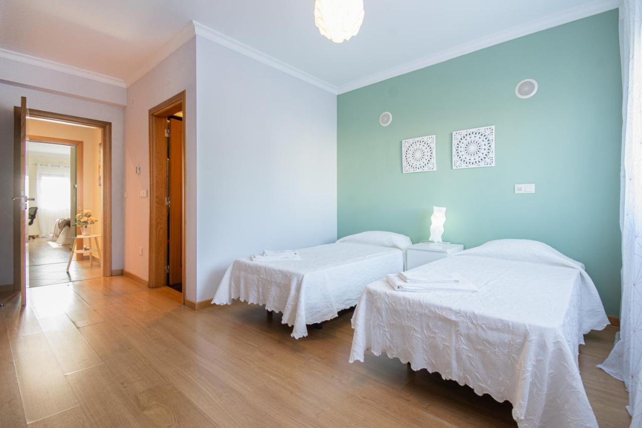 Apartamento Mae Soberana Лоуле Екстериор снимка