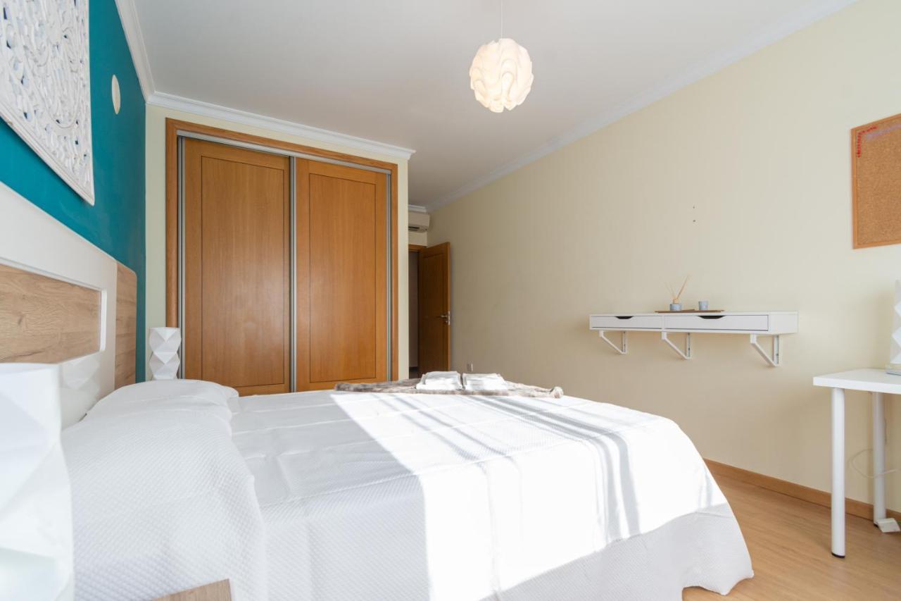 Apartamento Mae Soberana Лоуле Екстериор снимка