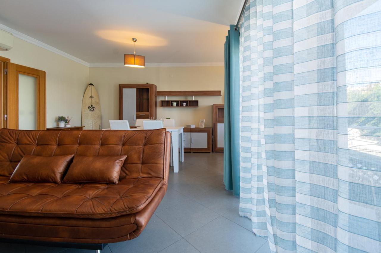 Apartamento Mae Soberana Лоуле Екстериор снимка